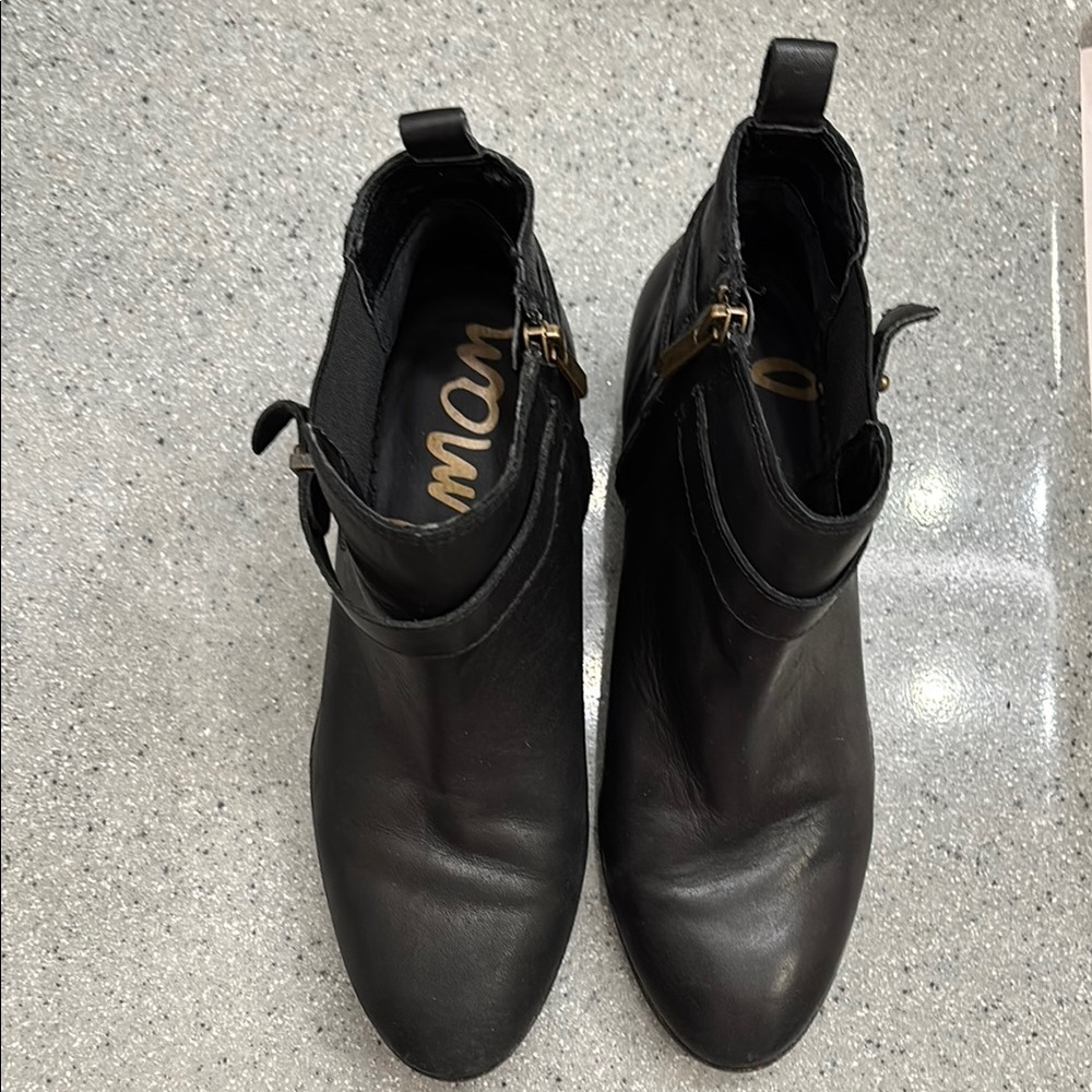 Sam Edelman Black Chelsea Ankle Boots Sleek Design